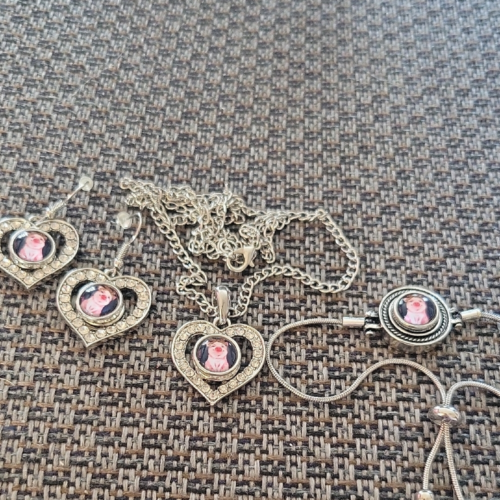 #D Elegant Silver Heart Jewelry Set with Pig Snap Buttons